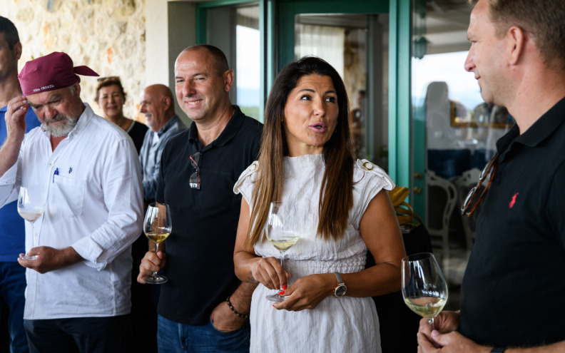 FOTO Na OPG-u Šulentić svečano počela berba grožđa: 'Sve skupa je krenulo malo ranije'