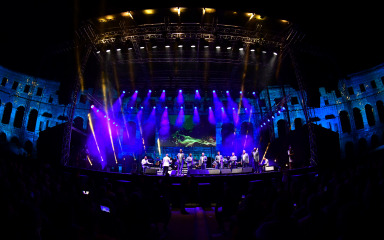 Tomislav Bralić i klapa Intrade proslavili 40 godina uz najpoznatije hitove