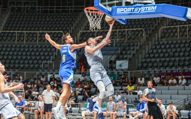 Košarkaši Zadra dominantnom partijom protiv Zaboka do četvrtog pehara pobjednika zaredom