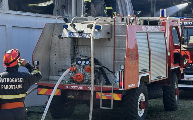 Lokaliziran požar na biogradskoj farmi, stradalo preko 18 000 peradi!