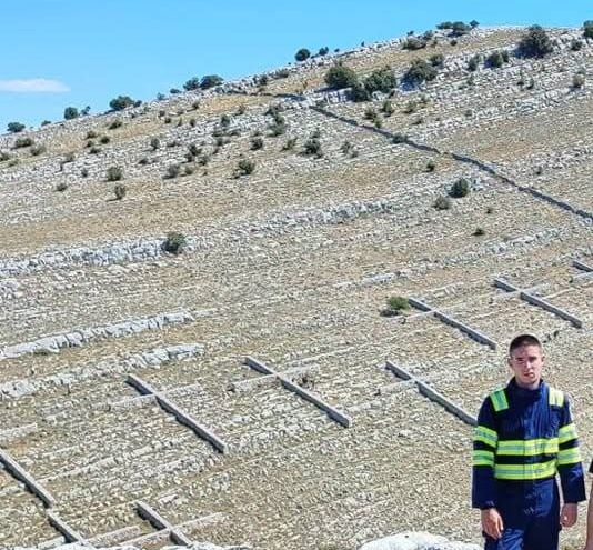 U nesreći u Vukšiću stradao i mladi vatrogasac: ‘Počivaj u miru brate i kolega…’