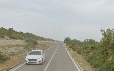 U prometnoj nesreći kod Benkovca poginule dvije osobe