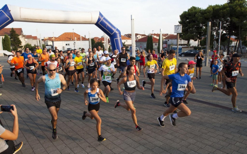 U Zadru se trči 14. atletska utrka “Pozdrav Domovini” u sklopu Kupa Oluje