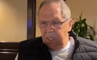 Ruski ministar na Aljasci privukao pozornost retro sovjetskom majicom