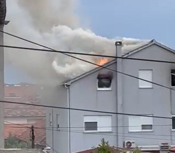 Požar na Stanovima, gori obiteljska kuća