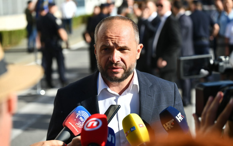 Hajdaš Dončić: Orban se ne želi odreći ruske nafte