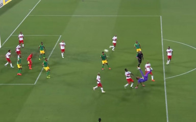 VIDEO Ovo je najljepši gol jednog vratara u povijesti! Suigrači su bili u nevjerici, kao i cijeli svijet