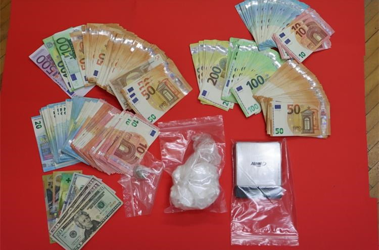 'PALA' S DROGOM! U Zadru uhićena 59-godišnjakinja zbog preprodaje kokaina