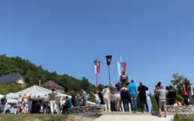 U Crnoj Gori otkriven spomenik četničkom zločincu kojeg je odlikovao Hitler