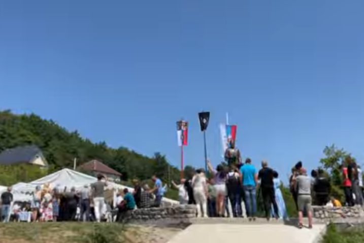 U Crnoj Gori otkriven spomenik četničkom zločincu kojeg je odlikovao Hitler