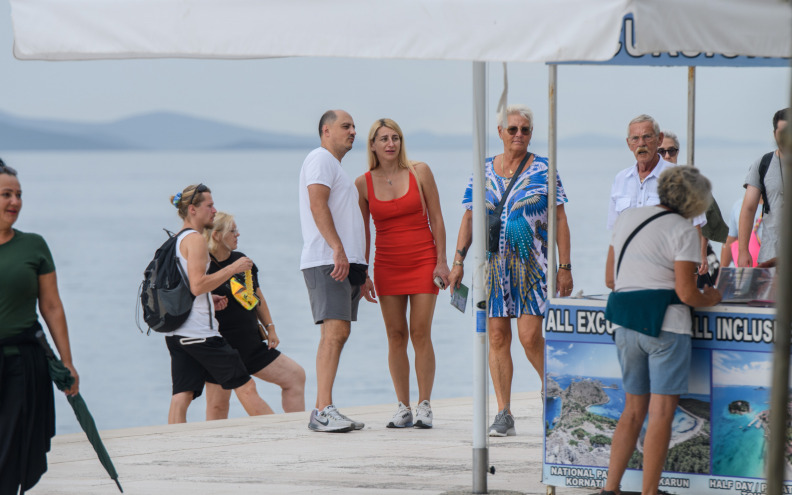 Profesor s Katedre za turizam: 