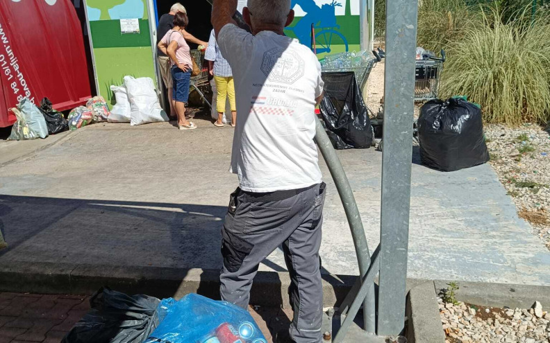 I dalje traju problemi: Fond tvrdi da je sve super – ali građani i dalje ne mogu vratiti boce