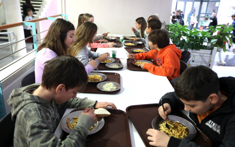 Nova školska godina opet s nedovoljnim kuhinjskim i blagovaoničkim kapacitetima