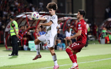 Raspucani Portugal, Engleska i dalje stopostotna