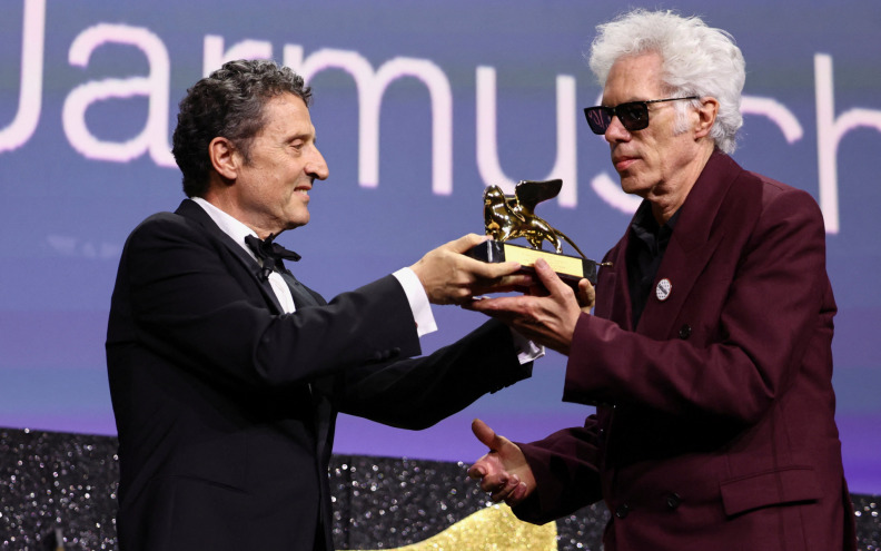 Zlatni lav za film “Otac majka sestra brat”