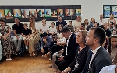 Na prvi dan nastave gradonačelnik Erlić posjetio OŠ Krune Krstića