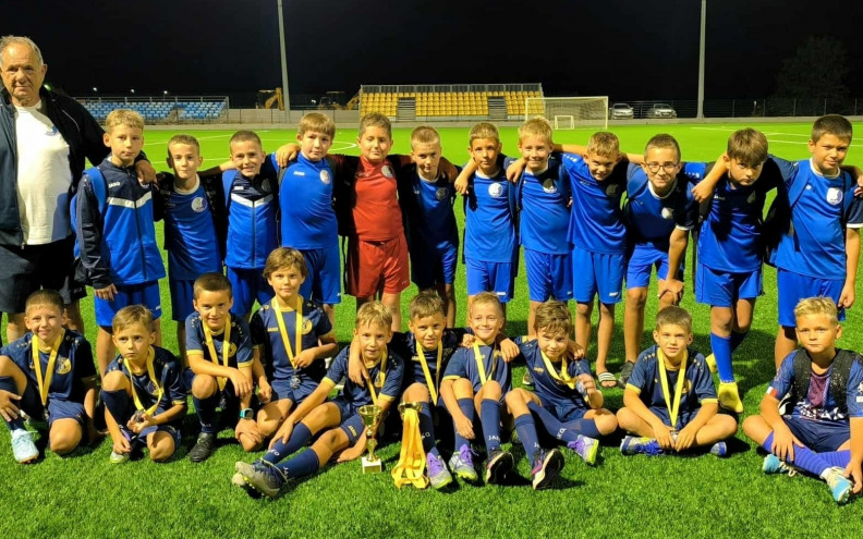 Otočani nastupili na nogometnom turniru Sabunjar kup