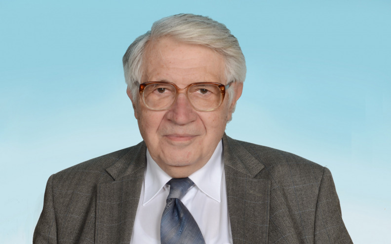 IN MEMORIAM Odlazak književnog i kulturnog teoretičara