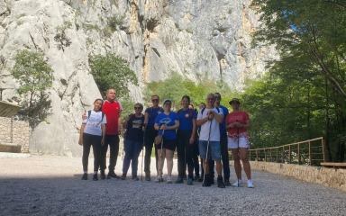 Uživali u prvom inkluzivnom planinarenju u NP Paklenici