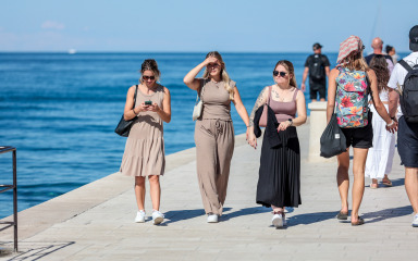 [FOTO] Savršena subota za kavu na suncu i đir gradom