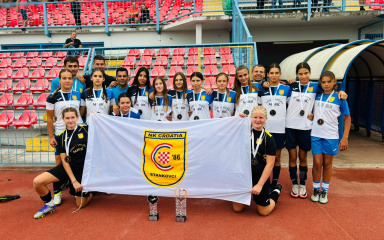 Cure iz Stankovaca briljirale na međunarodnom turniru “Volim nogomet” u Čakovcu