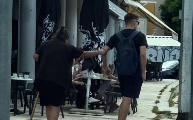 ‘BRAVO MLADIĆU!’ Zadrane oduševila gesta mladića: ‘Većina zna da ta žena nema nikoga’