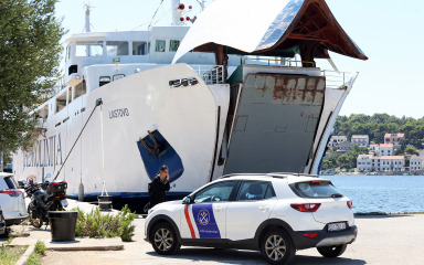 Burne reakcije na optužnicu protiv pomoraca Jadrolinije: Lakrdija! Za Lastovo tuže one koji nisu krivi