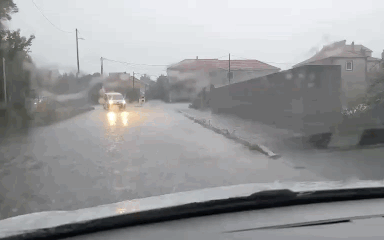 JAKA KIŠA ZASULA ZADAR! Oborine stvorile manje gužve, izdano je i narančasto upozorenje