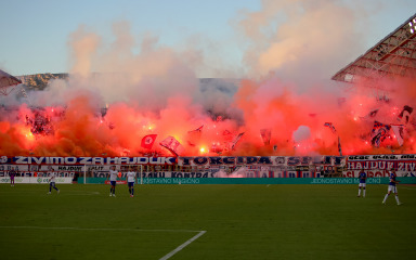 Zbog nereda na utakmici u Splitu pivedeno 39 osoba