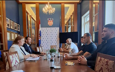 Jiu jitsu prvaci Luka Vuksan i Leo Žuža kod gradonačelnika: “Vi ste ponos grada”