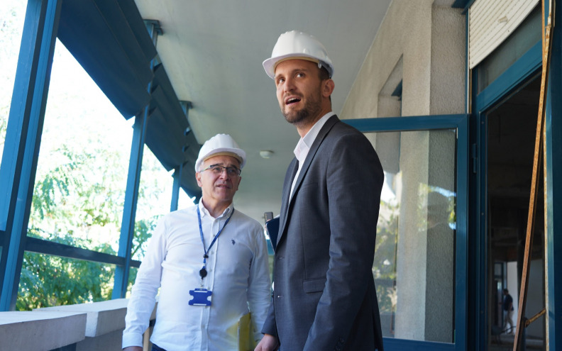 Erlić obišao radove u bolnici: 