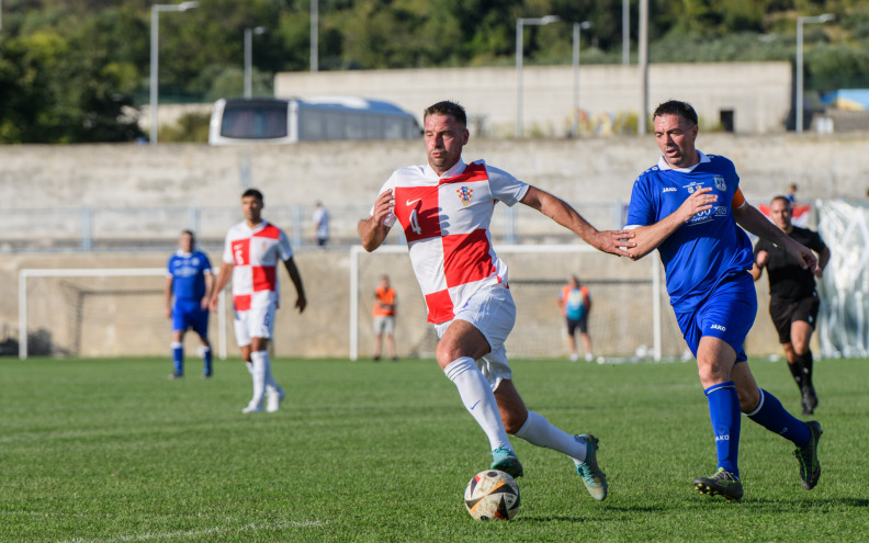[FOTO] Veterani Velebita ugostili vršnjake iz reprezentacije Hrvatske