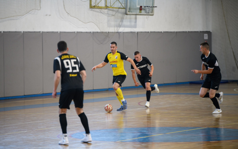 Šime Župan odveo Varoš na vrh, Plovaniji prvi bod