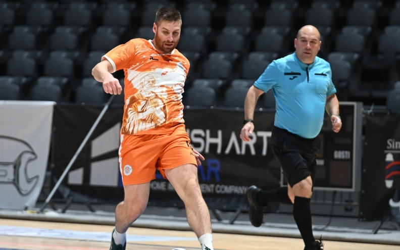 Zaton zahvatila Nevera, devet pogodaka Mladića