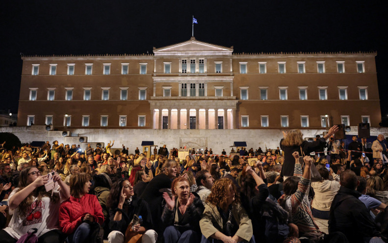 Grčka vlada planira uvesti 13-satni radni dan! Planirani opći štrajkovi