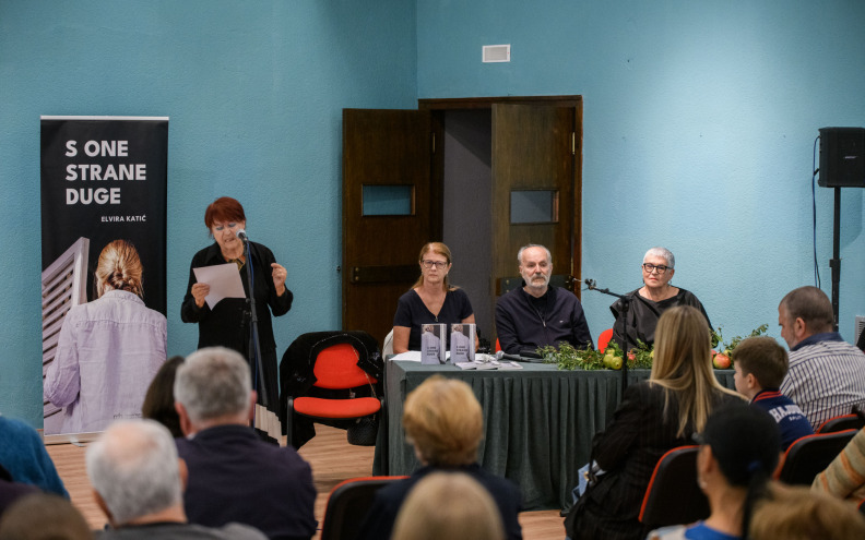 Elvirina knjiga stoji uz bok najvećoj ljubavnoj poeziji