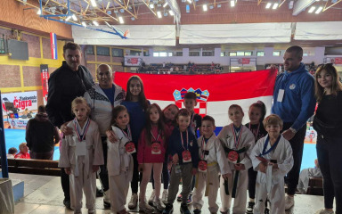 Plovanija najbolja u kicku, Donat osvojio osam odličja