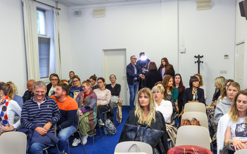 Stručnjaci u Zadru upozorili na prve znakove disleksije kod djece