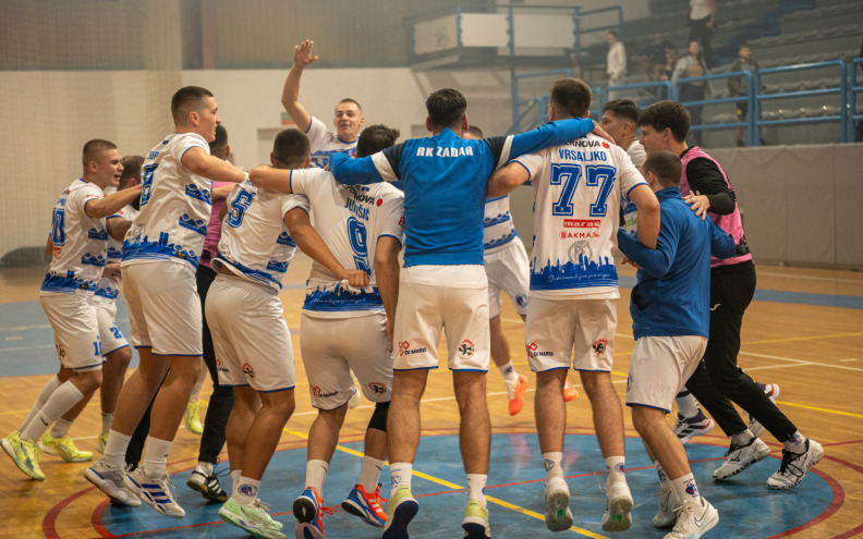 Bukva pogodio deset puta, Zadar drži vrh