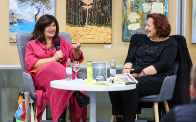 Julijana Matanović u Gradskoj knjižnici predstavila »Stoji ti put«