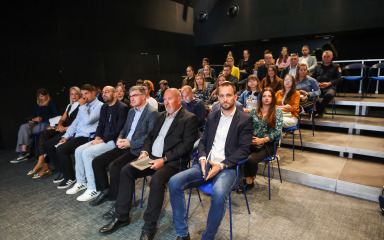 PANEL RASPRAVA O OTOCIMA: ‘Svaki otok ima svoje specifičnosti…’