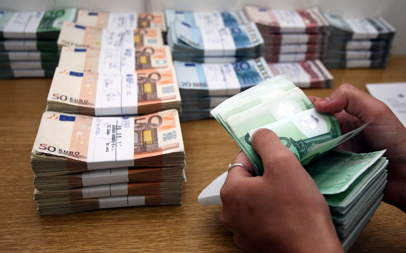 Albanski državljanin na granici s Hrvatskom uhvaćen sa 700 tisuća eura