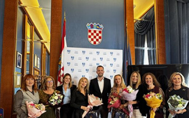 Nagrađene učiteljice kod gradonačelnika Erlića: ‘Ova priznanja potvrđuju njihov izniman doprinos…’