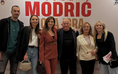 Roditelji i sestre Luke Modrića snimljeni na ovom događaju u Zadru