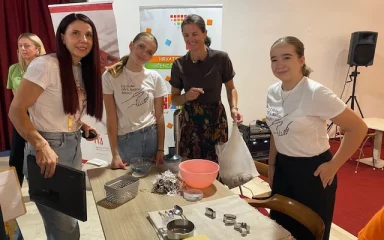 Učeničke zadruga “Maraška” i “Moba” predstavile Zadarsku županiju na 37. Državnoj smotri