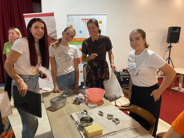 Učeničke zadruga “Maraška” i “Moba” predstavile Zadarsku županiju na 37. Državnoj smotri