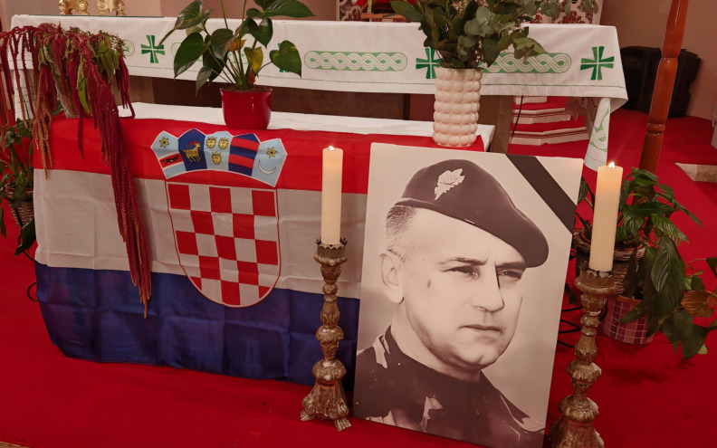 U Pakoštanima održana misa zadušnica za generala zbora Antu Rosu