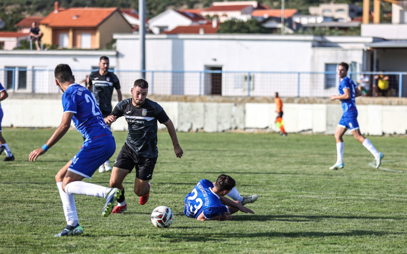 Zagora na plus šest, nova trica Primorca