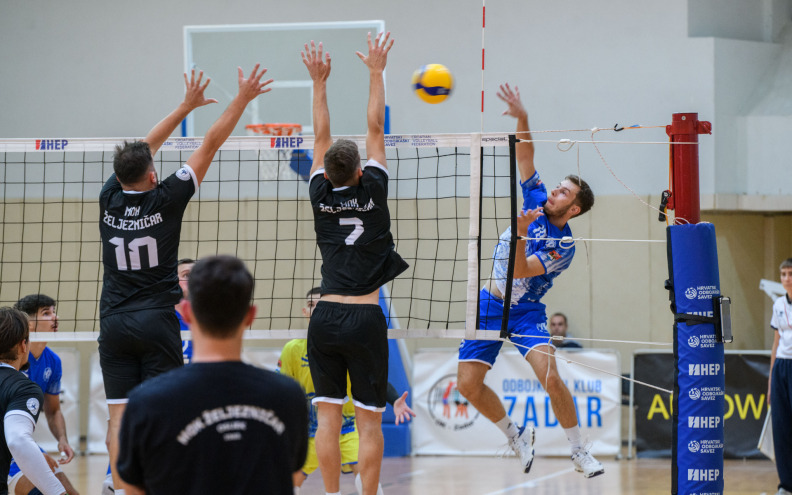 Zadranima četvrta pobjeda, Splićankama pripao derbi