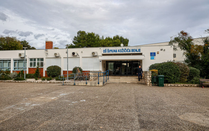 KONAČNO Dio učenika iz »Benje« seli u zgradu Ekonomske škole